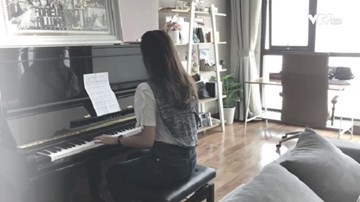 MC thời tiết Mai Ngọc trổ tài chơi piano cực ngọt