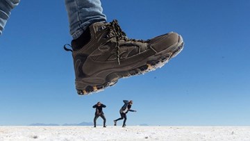 Đồng bằng muối khổng lồ đánh lừa thị giác