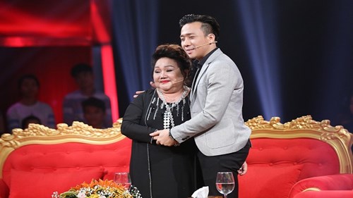 Nghệ sĩ Ngọc Giàu và Trấn Thành từng không nhìn mặt vì bị lừa tiền