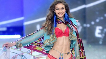 Vẻ đẹp ngọt ngào hút hồn của siêu mẫu 22 tuổi