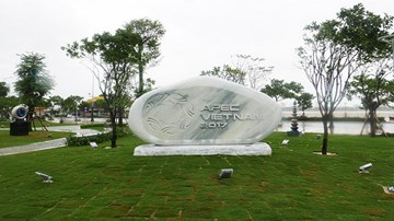 21 bức tượng nghệ thuật trong Công viên APEC có ý nghĩa gì?