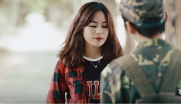 Ngậm ngùi với 