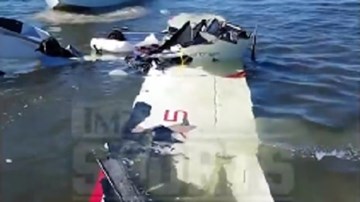 Khoảnh khắc máy bay rơi xuống vịnh, siêu sao bóng chày Roy Halladay tử nạn