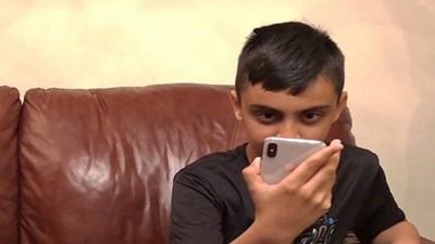 Bé trai 10 tuổi bẻ khóa thành công Face ID