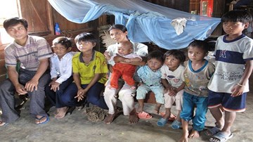 Làng “siêu đẻ” ở Tây nguyên