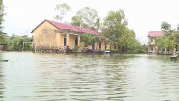 Lũ chồng lũ, người dân Thừa Thiên - Huế chồng chất khó khăn