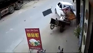 Chồng dạy vợ lái ô tô và cái kết khủng khiếp