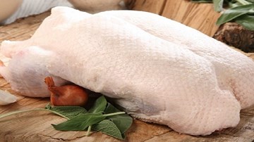 Mách bà nội trợ cách siêu hay thổi bay mùi hôi thịt vịt