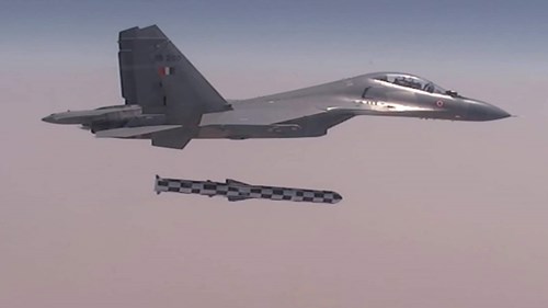Su-30 phóng tên lửa siêu thanh nhanh nhất thế giới