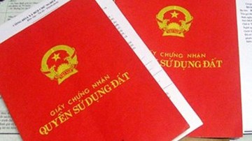 Người dân băn khoăn về việc ghi tên cả gia đình vào sổ đỏ