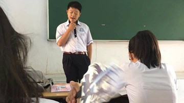 Bản cover 'Từ hôm nay' phiên bản học sinh được khen hay hơn bản gốc