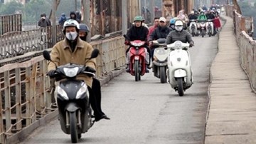 Từ 27/11 miền Bắc nắng ấm, miền Trung vẫn mưa to