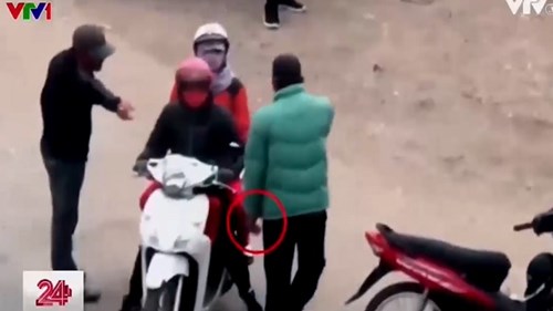 Vạch trần thủ đoạn táo tợn của những kẻ trấn lột tiền trên cao tốc