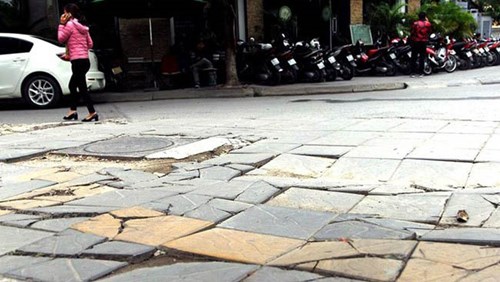 Mục sở thị công trường sản xuất đá tự nhiên lát vỉa hè của Hà Nội