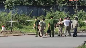 Truy tìm tung tích kẻ thủ ác phơi xác người trên bãi cỏ