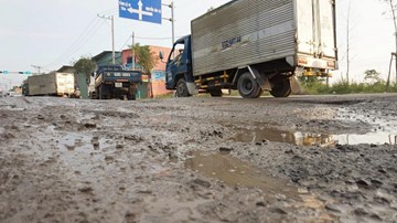 Con đường nơi GĐ Sở nói 'hỏng do không có xe lưu thông'