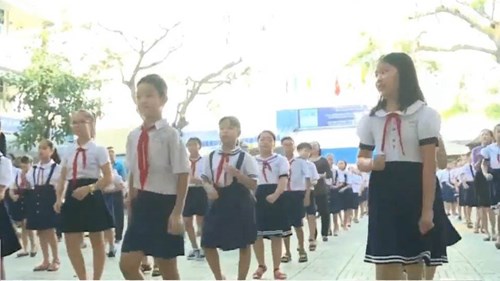 Bài nhảy Chachacha rộn ràng nơi trường học