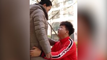 Vì tương lai của con, mẹ đành để lộ bí mật lớn nhất cuộc đời!