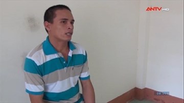 Mua bánh dụ dỗ rồi hại đời bé gái nhà hàng xóm