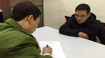Khách mất điện thoại đâm chết chủ quán ốc