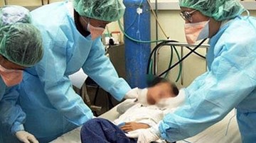 Kỳ lạ nhiều học sinh Bắc Kạn bỗng dưng hét lên, chạy khỏi lớp, phi lên đồi