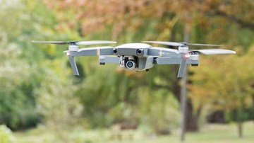 Tóm gọn băng dùng flycam chuyển ma túy vào tù