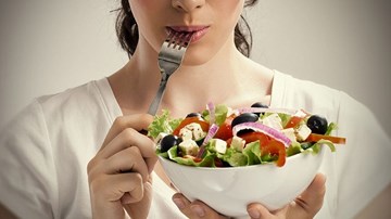 Phớt lờ nỗi lo tăng cân vào mùa đông với bí kíp này