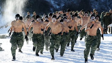 Hàng trăm binh sĩ Mỹ, Hàn tập trận giữa mùa đông tuyết trắng