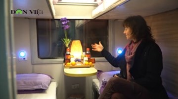 Phấn khởi đi thử tàu 