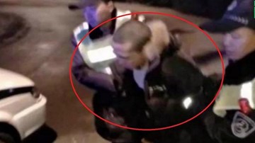 Bi hài tên trộm lên kế hoạch hoạt động chi tiết trong năm mới