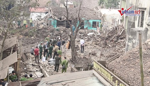 Nổ kho phế liệu ở Bắc Ninh: Đầu đạn văng hàng cây số