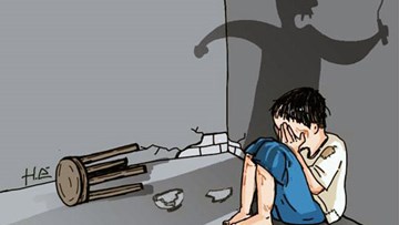 Giải mã hành vi bạo hành con đẻ ghê rợn
