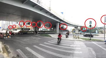 Trung Quốc: Ngã tư có 37 đèn giao thông khiến người đi hoang mang