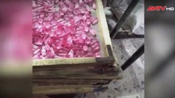 Hãi hùng món kẹo dẻo 'đắm chìm' trong phẩm màu và hóa chất cho trẻ nhỏ