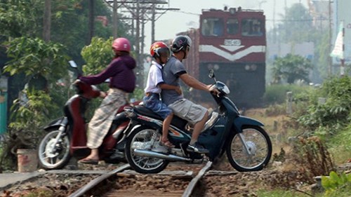 Xóa sổ đường ngang dân sinh qua đường sắt