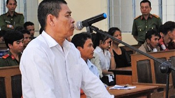 Xét xử người hàng xóm dâm ô khiến nữ sinh lớp 5 tự tử