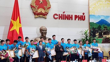 Thủ tướng: 'Tôi tin rằng với niềm vui này thì đang đói cũng vui'