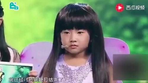 Tài tính nhẩm nhanh như chớp của thần đồng nhí đến từ TQ