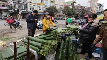 Chợ lá dong giữa thủ đô không phải ai cũng biết