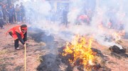 Hà Nội: Độc đáo cả làng đốt rơm thổi cơm giữa trưa