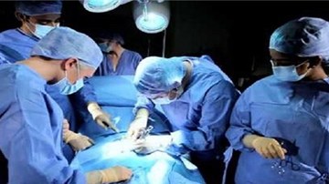 Hàng trăm bác sỹ cảm thấy 'bị xúc phạm' vì được… tăng lương
