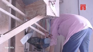 Liên tục gặp rắc rối vì nhặt được 3 lượng vàng trong lúc xay lúa