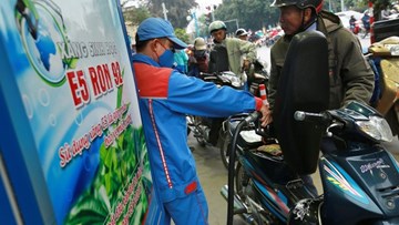 Đề xuất sử dụng lại xăng A92 - Những vấn đề cần nhìn lại