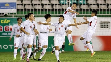 U19 Việt Nam thắng nghẹt thở U19 Seoul ở phút cuối cùng
