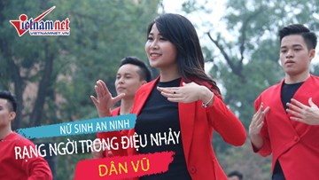 Nữ sinh An ninh rạng ngời trong điệu nhảy dân vũ