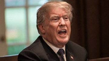 Mỹ cân nhắc trừng phạt Syria bằng không kích