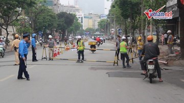 Cấm nhiều phương tiện lưu thông trên đường Cát Linh, Hà Nội