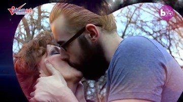 Chàng trai 19 tuổi kết hôn với vợ 72 tuổi