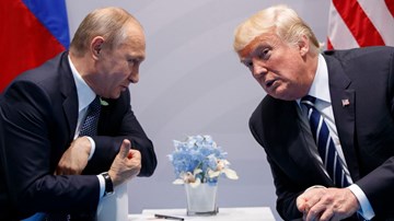 Tổng thống Trump bị kiện vì thông đồng với Nga?
