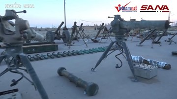 Xem phe nổi dậy Syria nộp vũ khí do Mỹ, Israel sản xuất